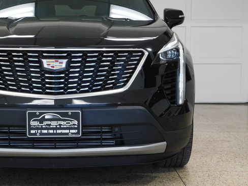 Used 2023 Cadillac XT4 Premium Luxury w/ Technology Package AWD/4WD image 11