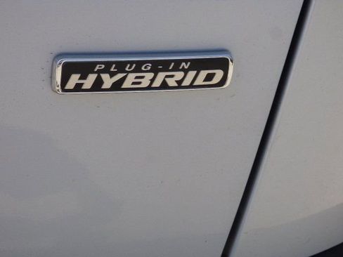 New 2025 Ford Escape SE image 3