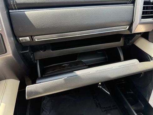 Used 2020 Ford Expedition Platinum image 34