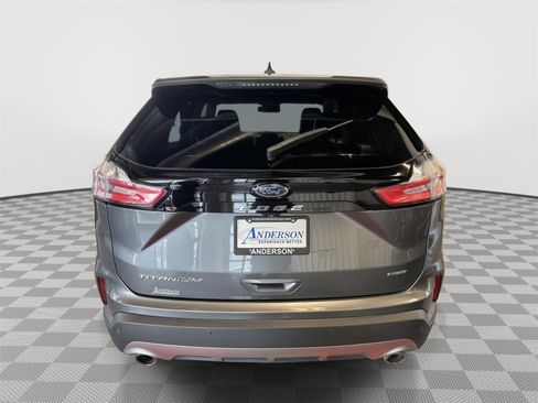 Used 2022 Ford Edge Titanium image 8