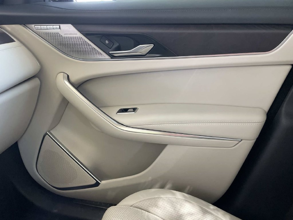 Used 2021 Jaguar F-PACE S AWD/4WD image 18