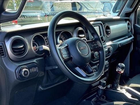 Used 2020 Jeep Wrangler Unlimited Sport AWD/4WD image 4