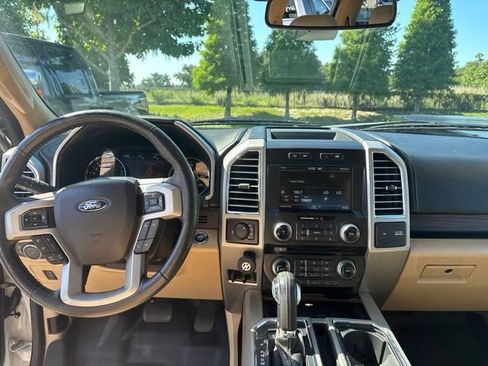 Used 2015 Ford F150 Lariat w/ Equipment Group 502A Luxury AWD/4WD image 11