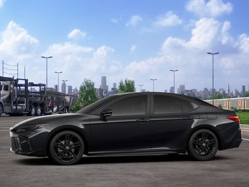 New 2026 Toyota Camry Hybrid FWD image 5
