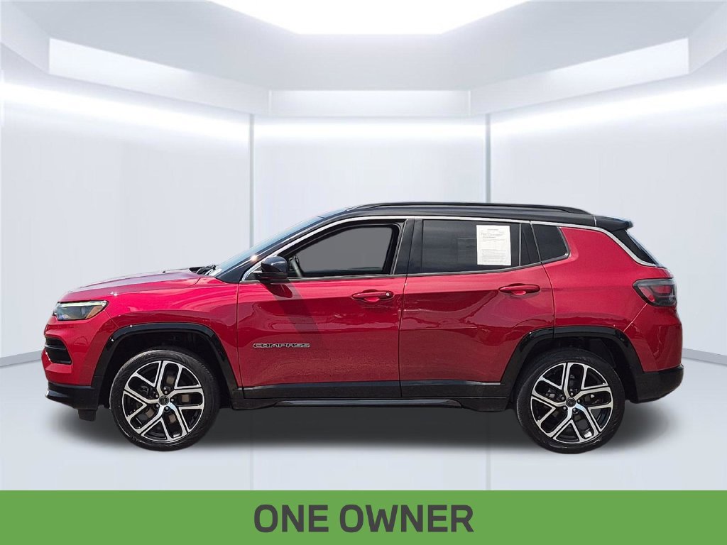 Used 2025 Jeep Compass Limited w/ Elite Group AWD/4WD image 2