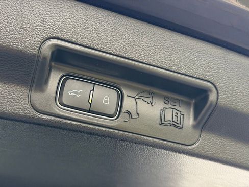 Certified 2022 Ford Explorer XLT w/ Equipment Group 202A image 30