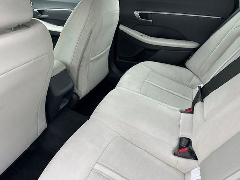 Used 2023 Hyundai Sonata SEL w/ Preferred Accessory Package image 12