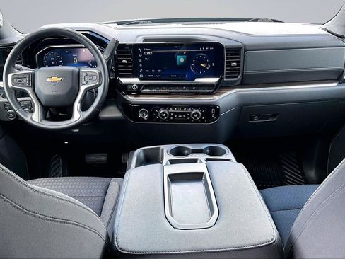 Used 2023 Chevrolet Silverado 1500 LT AWD/4WD image 17