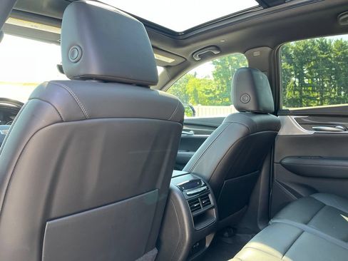 Used 2023 Cadillac XT5 Sportv w/ Technology Package AWD/4WD image 24