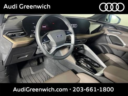 Used 2025 Audi Q5 Premium Plus w/ Premium Plus AWD/4WD image 22