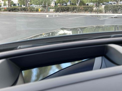 Used 2024 Mercedes-Benz C 300 Sedan image 75