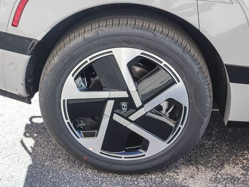 New 2026 Hyundai Ioniq 9 Calligraphy w/ Tow & Go Package AWD/4WD image 9