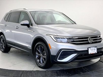 Used 2022 Volkswagen Tiguan SE