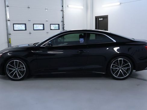 Used 2020 Audi A5 2.0T Premium Plus w/ Premium Plus AWD/4WD image 4