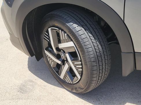 New 2026 Nissan Kicks SV FWD image 9