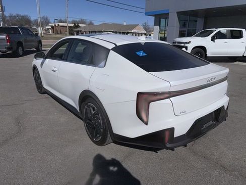 Used 2025 Kia K4 GT-Line w/ GT-Line Sunroof Package image 15