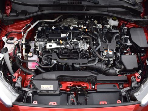 Used 2023 Toyota Corolla Cross XSE w/ Convenience Package image 9