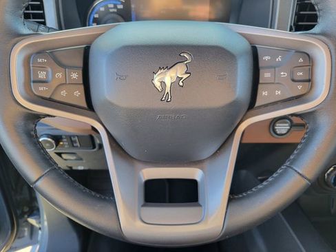 Used 2024 Ford Bronco Outer Banks image 15
