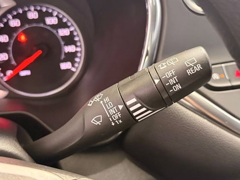 Used 2022 Chevrolet Blazer LT image 32