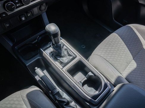 Used 2022 Toyota Tacoma SR5 RWD image 26