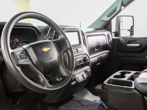 Used 2025 Chevrolet Silverado 2500 W/T w/ WT/CX Safety Package image 22