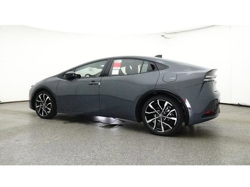 New 2026 Toyota Prius Plug-In Hybrid FWD image 20