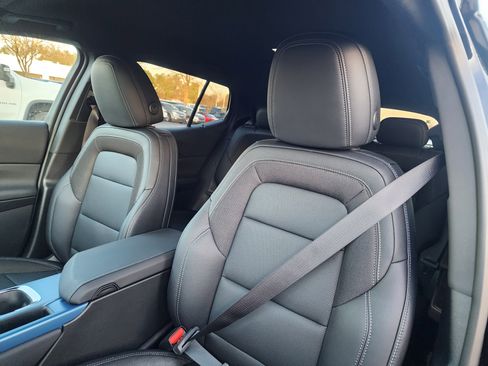 New 2026 Chevrolet Equinox EV LT image 21