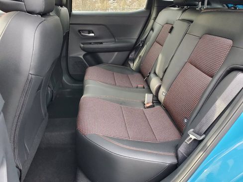 New 2026 Nissan Kicks SR w/ SR Premium Package FWD image 11