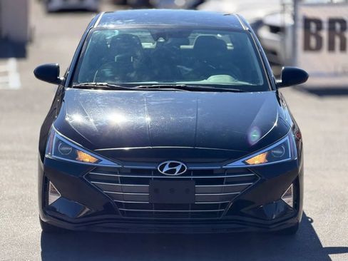 Used 2020 Hyundai Elantra SE FWD image 5