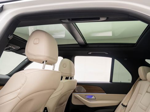 New 2026 Mercedes-Benz GLE 450 4MATIC image 18