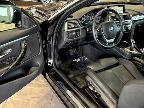 Used 2020 BMW 430i Coupe w/ Convenience Package RWD image 16