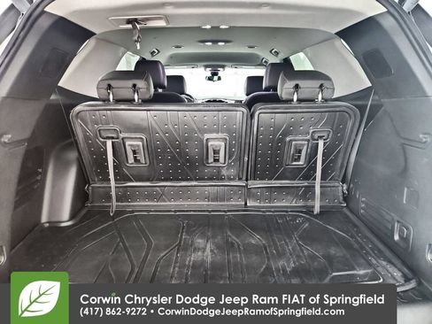 Used 2021 Chevrolet Traverse RS w/ LPO, Floor Liner Package FWD image 33