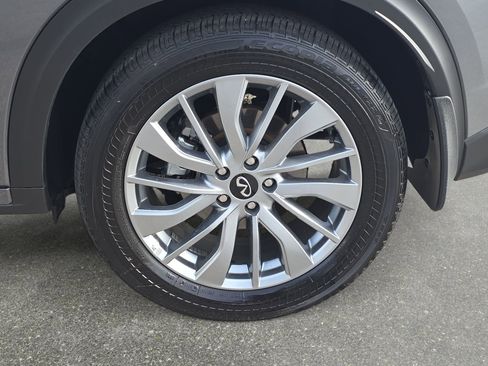 Certified 2025 INFINITI QX50 Luxe image 32