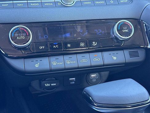 Certified 2023 Hyundai Elantra SEL w/ Convenience Package image 15