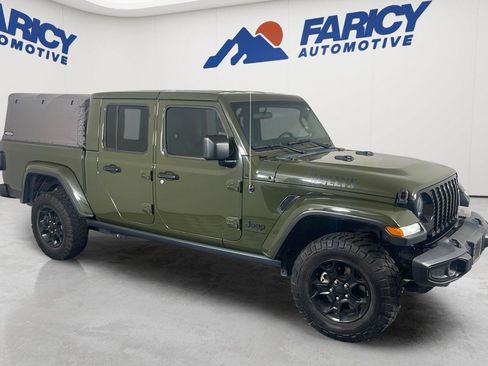 Used 2023 Jeep Gladiator Sport AWD/4WD image 5