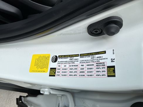 Used 2025 Toyota RAV4 LE FWD image 34