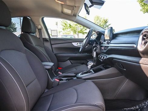 Used 2023 Kia Forte LXS w/ LXS Technology Package image 17
