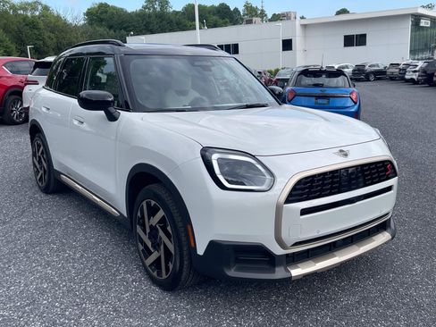 Used 2025 MINI Cooper Countryman S w/ Comfort Package Max AWD/4WD image 3