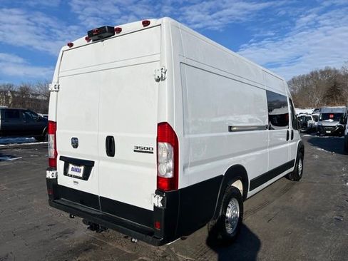 Used 2025 RAM ProMaster 3500 w/ Crew Van Package FWD image 3