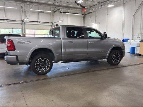 Used 2025 RAM 1500 Laramie AWD/4WD image 4