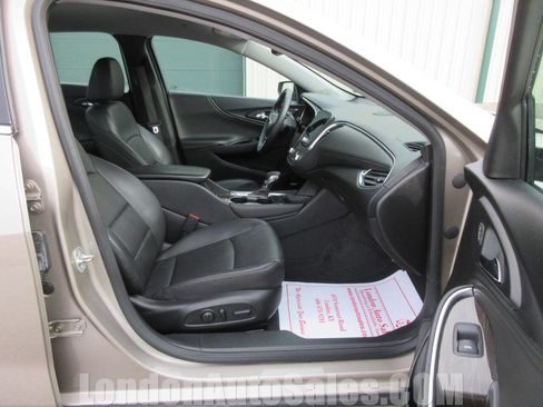 Used 2024 Chevrolet Malibu LT image 16