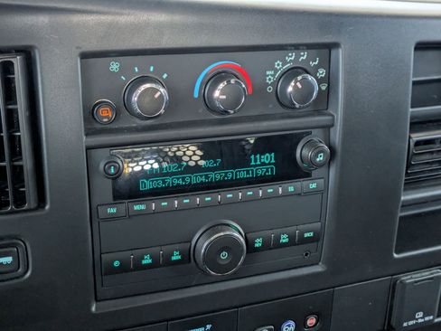 Used 2024 Chevrolet Express 2500 w/ Driver Convenience Package image 19