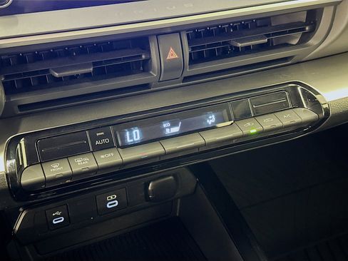 Used 2024 Toyota Prius LE image 24