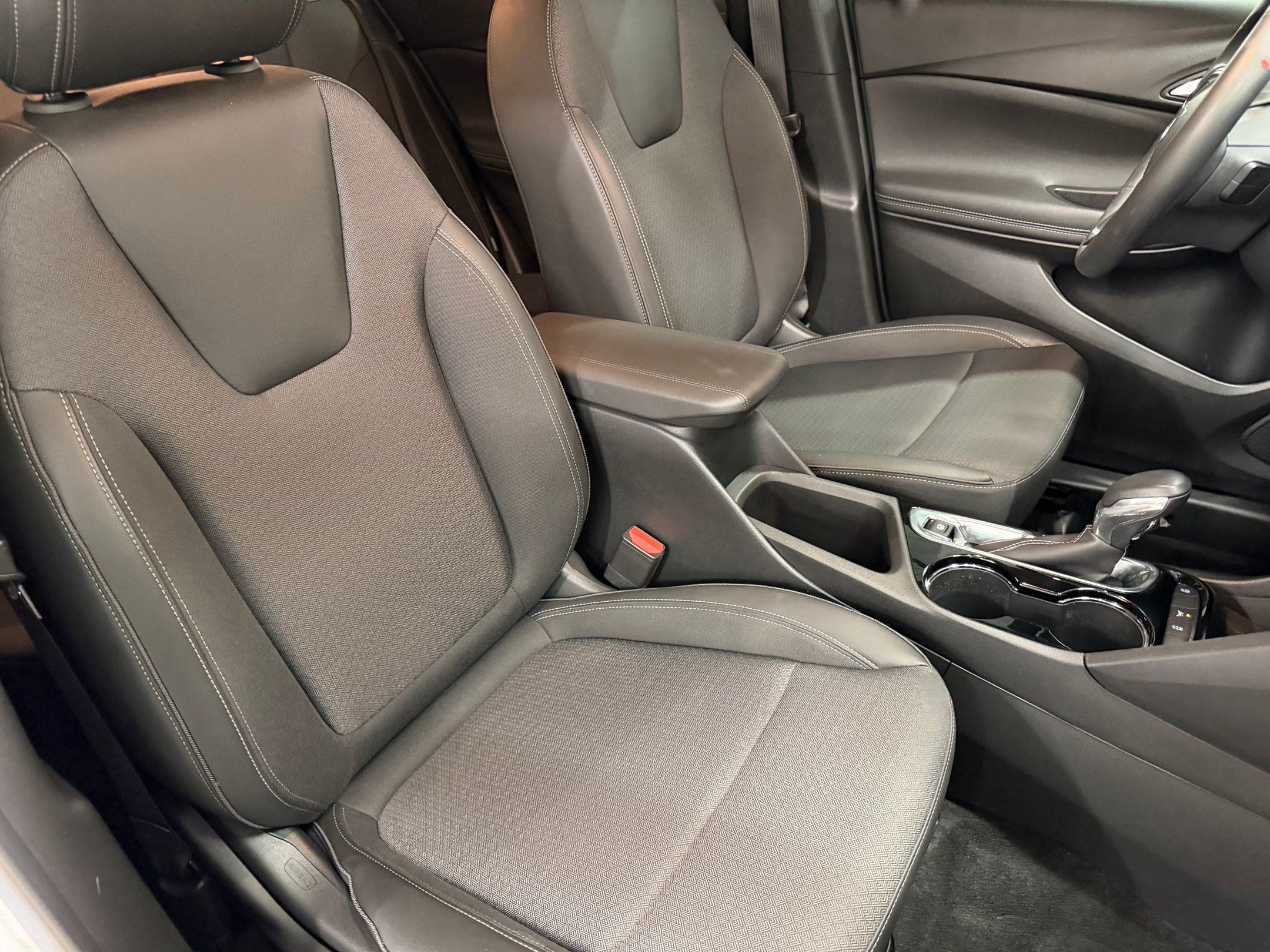Used 2024 Buick Encore GX Preferred w/ Advanced Technology Package FWD image 41