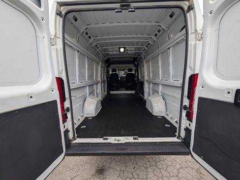 Used 2023 RAM ProMaster 3500 w/ Driver Convenience Group image 19
