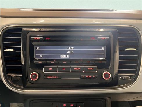 Used 2014 Volkswagen Beetle 1.8T image 20