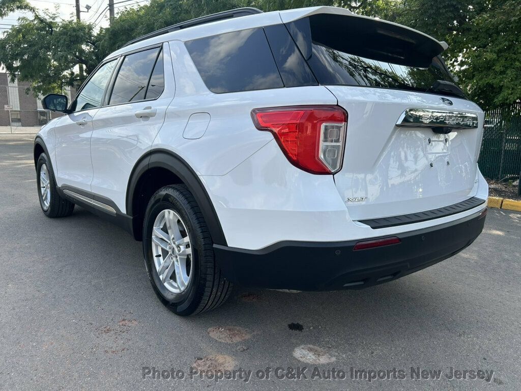 Used 2022 Ford Explorer XLT AWD/4WD image 14