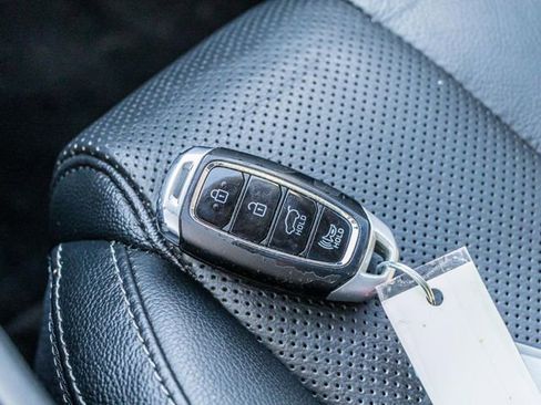 Used 2020 Hyundai Santa Fe Limited image 40