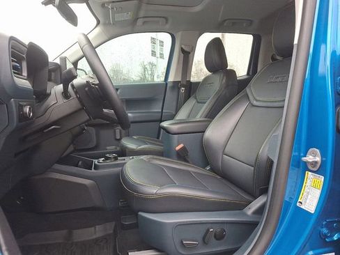 Used 2025 Ford Maverick Lobo image 13