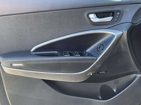 Used 2017 Hyundai Santa Fe Sport w/ 2.0T Ultimate Tech Package 05 FWD image 14